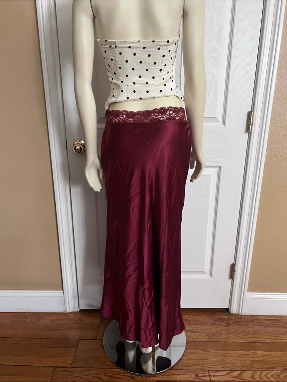 Princess Polly The Charmaine Maxi Skirt Burgundy - Picture 13 of 14